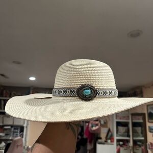 Chic Cream Sun Hat with Turquoise Detail